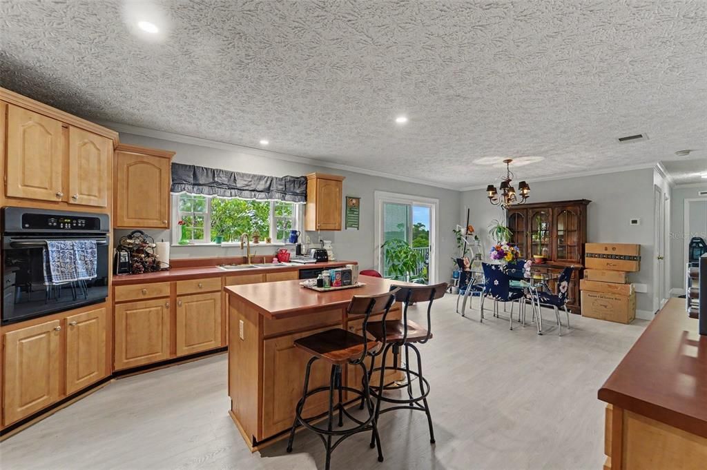 For Sale: $250,000 (3 beds, 2 baths, 2040 Square Feet)