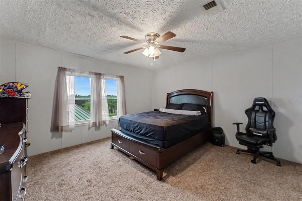 For Sale: $250,000 (3 beds, 2 baths, 2040 Square Feet)