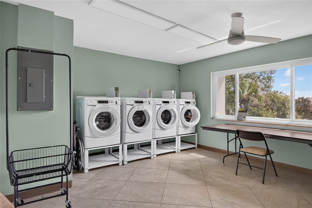 For Sale: $85,000 (2 beds, 2 baths, 919 Square Feet)