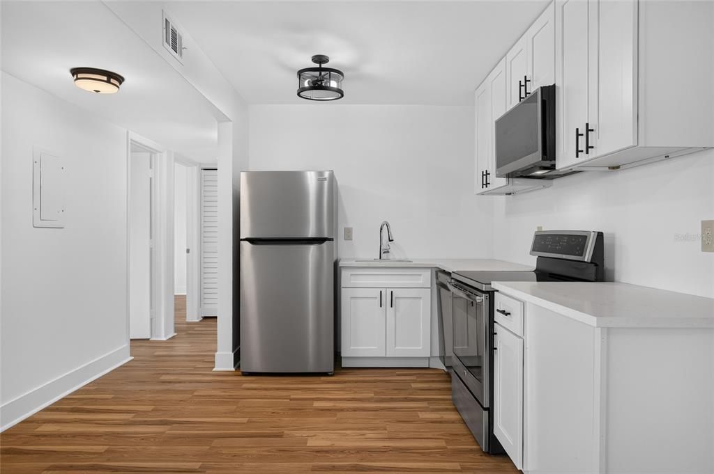 For Sale: $85,000 (2 beds, 2 baths, 919 Square Feet)