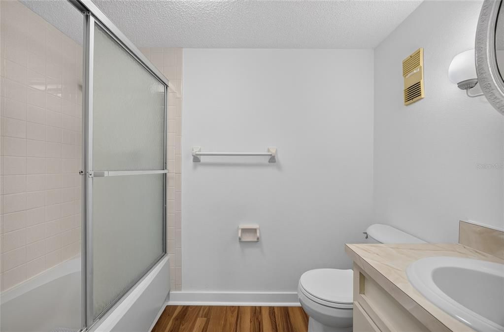 For Sale: $85,000 (2 beds, 2 baths, 919 Square Feet)