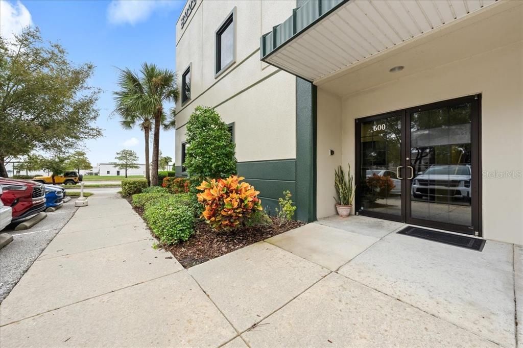 For Sale: $899,000 (0 beds, 0 baths, 4609 Square Feet)