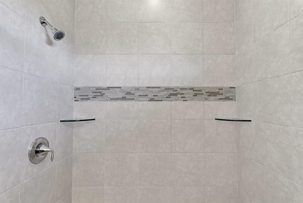 На продажу: $589,990 (3 спален, 2 ванн, 2239 Квадратных фут)