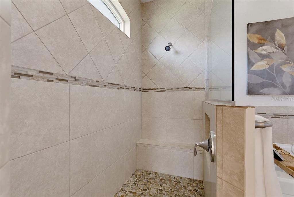 На продажу: $589,990 (3 спален, 2 ванн, 2239 Квадратных фут)