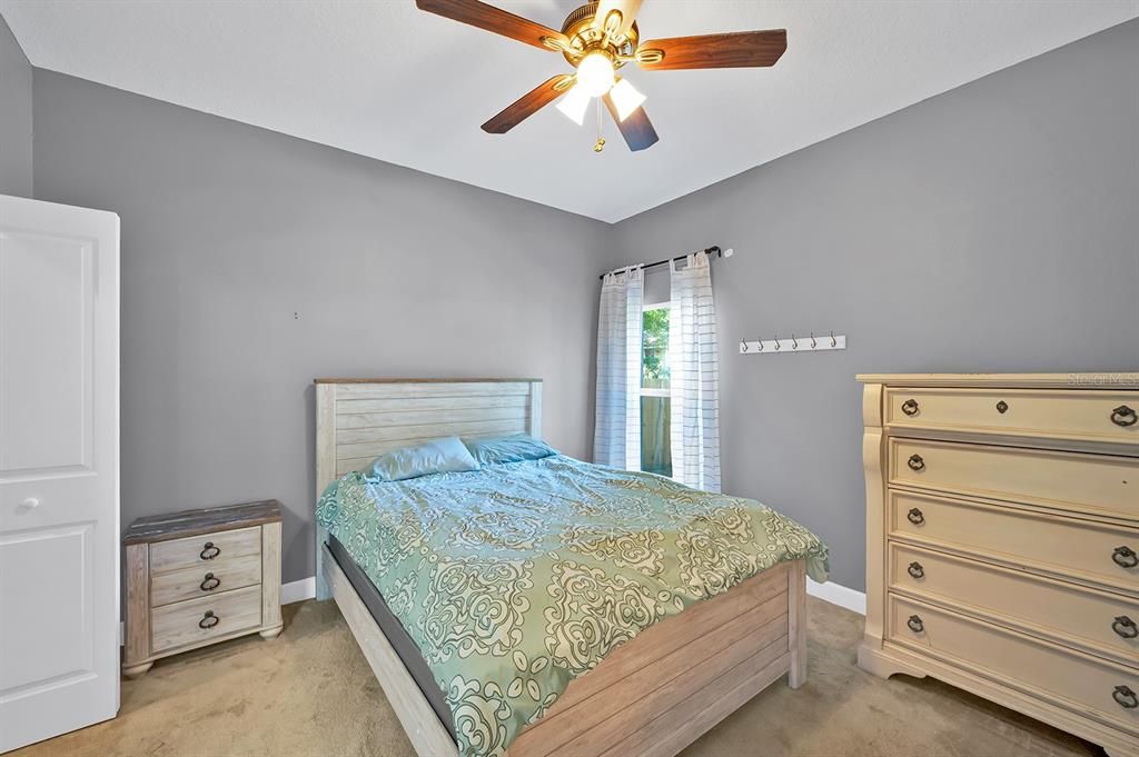 В аренду: $2,300 (3 спален, 2 ванн, 1383 Квадратных фут)