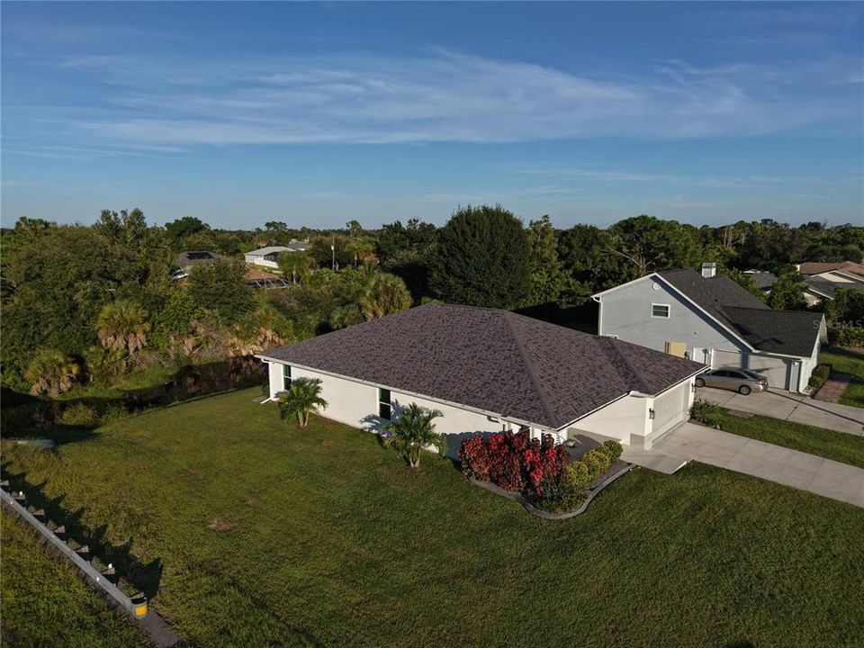 For Sale: $439,900 (3 beds, 2 baths, 1739 Square Feet)