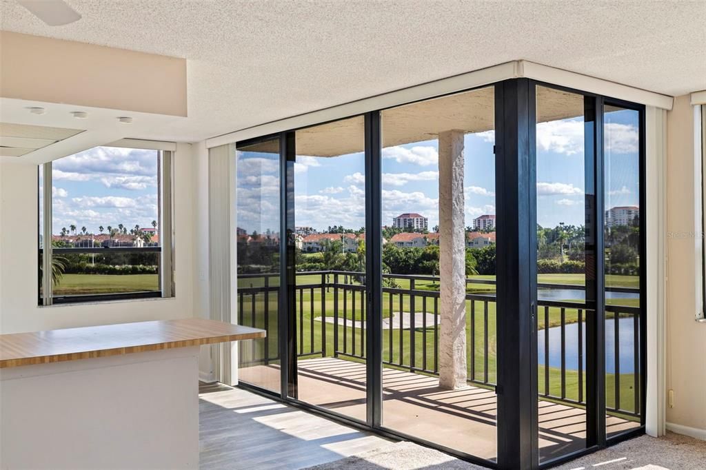 En Venta: $280,000 (2 camas, 2 baños, 1030 Pies cuadrados)
