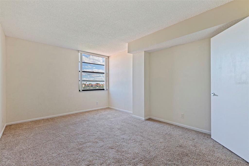 En Venta: $280,000 (2 camas, 2 baños, 1030 Pies cuadrados)