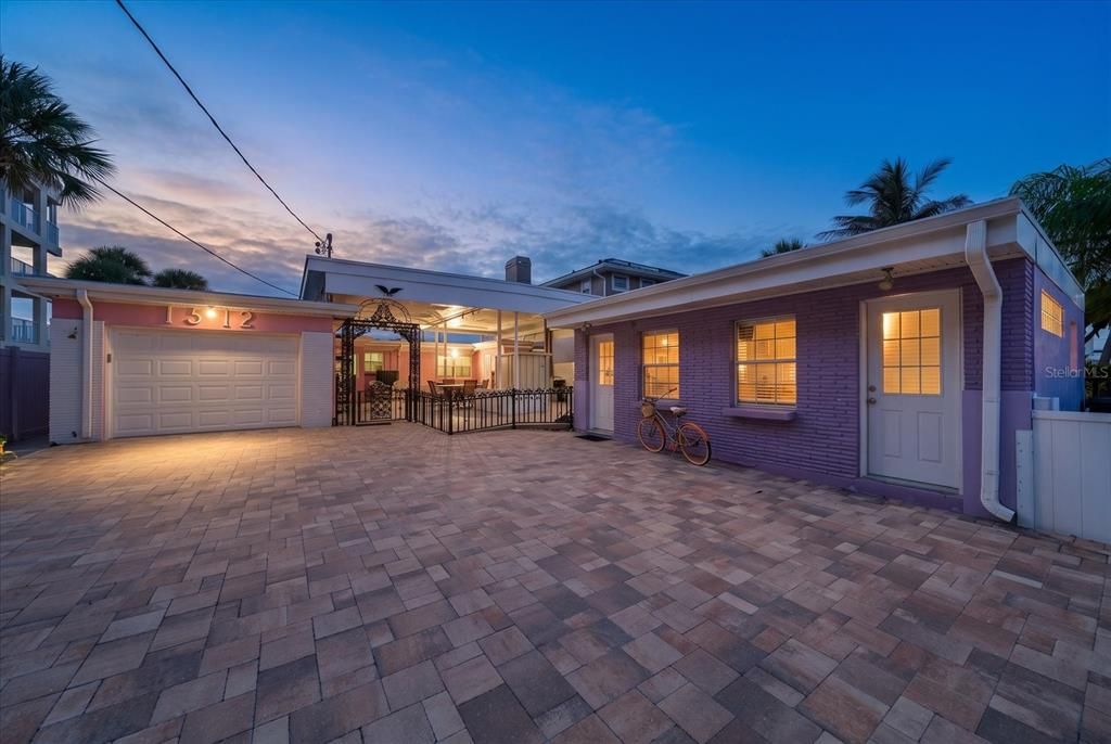 For Sale: $5,395,000 (0.45 acres)