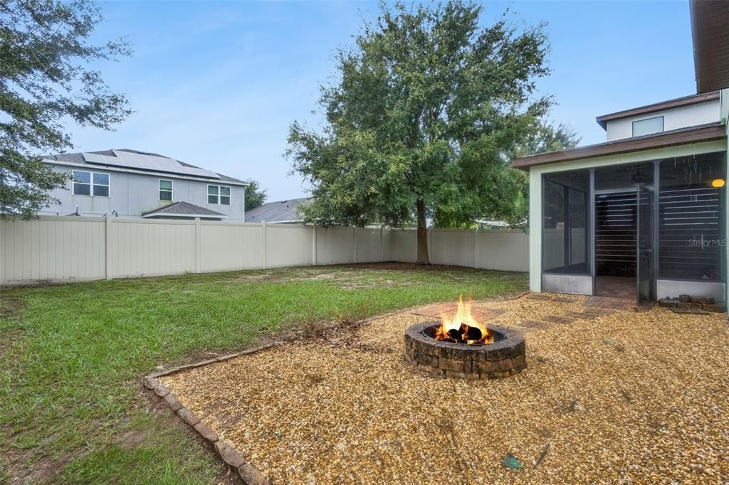En Venta: $425,000 (4 camas, 2 baños, 2179 Pies cuadrados)