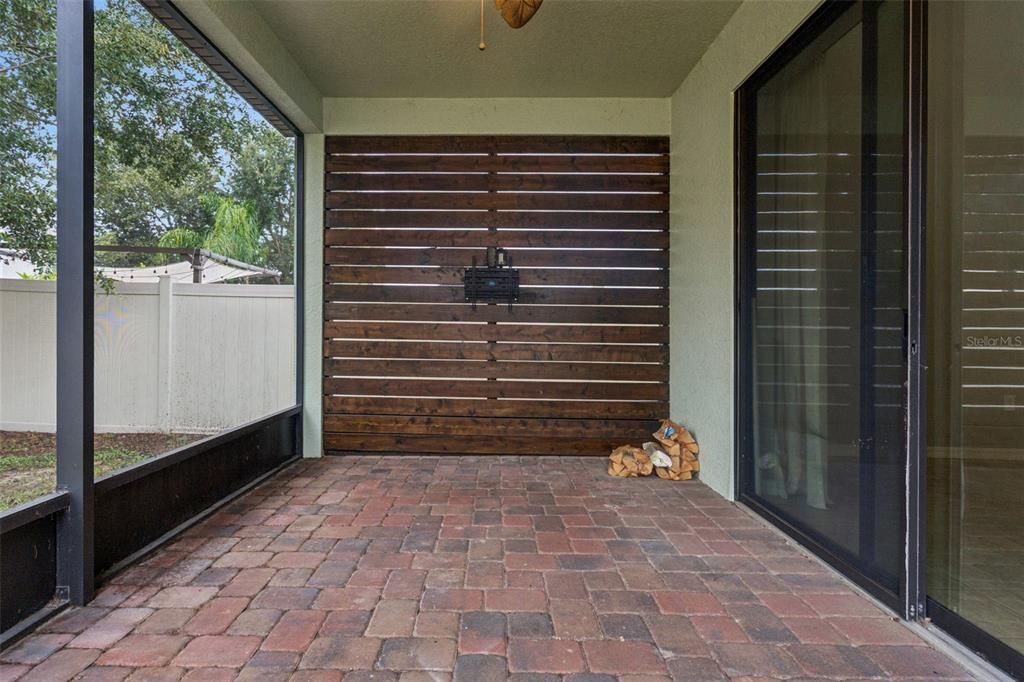 En Venta: $425,000 (4 camas, 2 baños, 2179 Pies cuadrados)