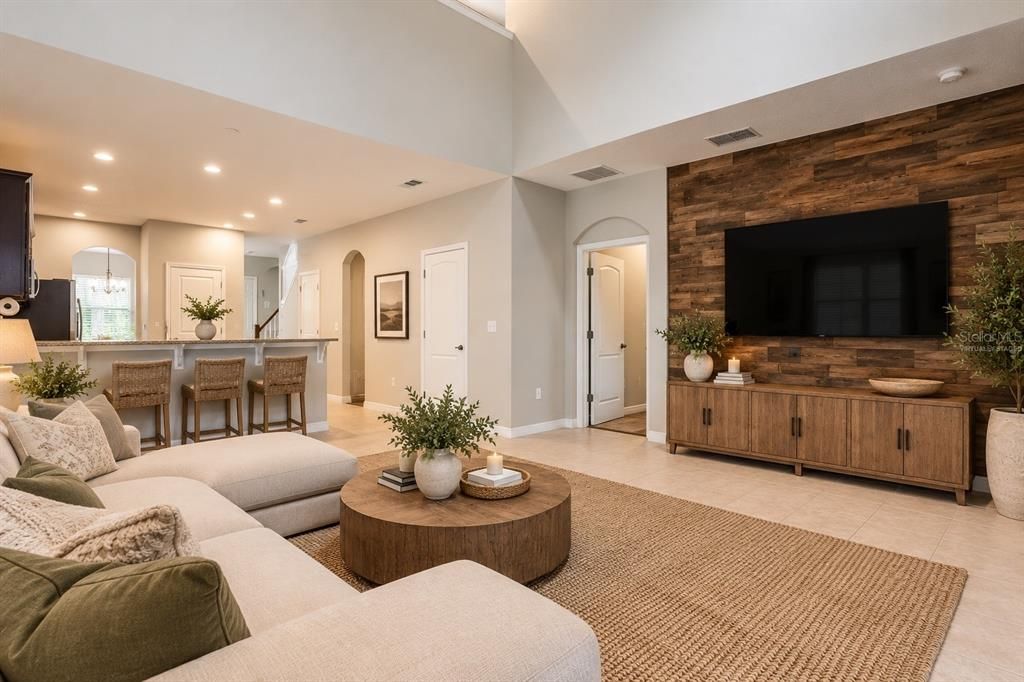 En Venta: $425,000 (4 camas, 2 baños, 2179 Pies cuadrados)