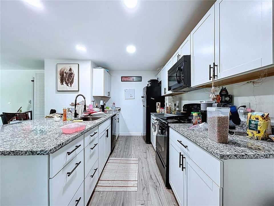 На продажу: $449,990 (5 спален, 3 ванн, 2220 Квадратных фут)