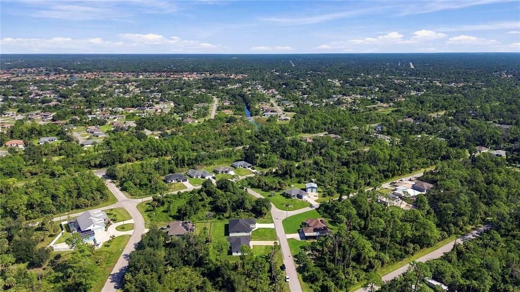 На продажу: $320,000 (4 спален, 2 ванн, 1636 Квадратных фут)