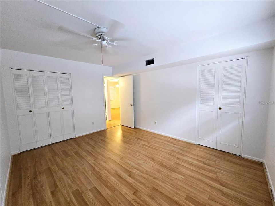 For Rent: $1,225 (1 beds, 1 baths, 716 Square Feet)