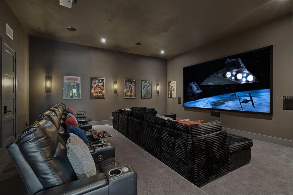For Sale: $3,300,000 (7 beds, 7 baths, 5546 Square Feet)