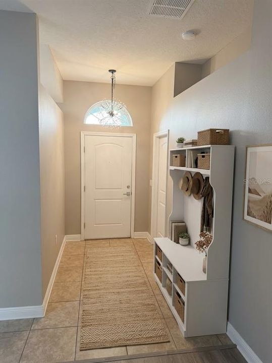 En Venta: $329,500 (4 camas, 2 baños, 1864 Pies cuadrados)