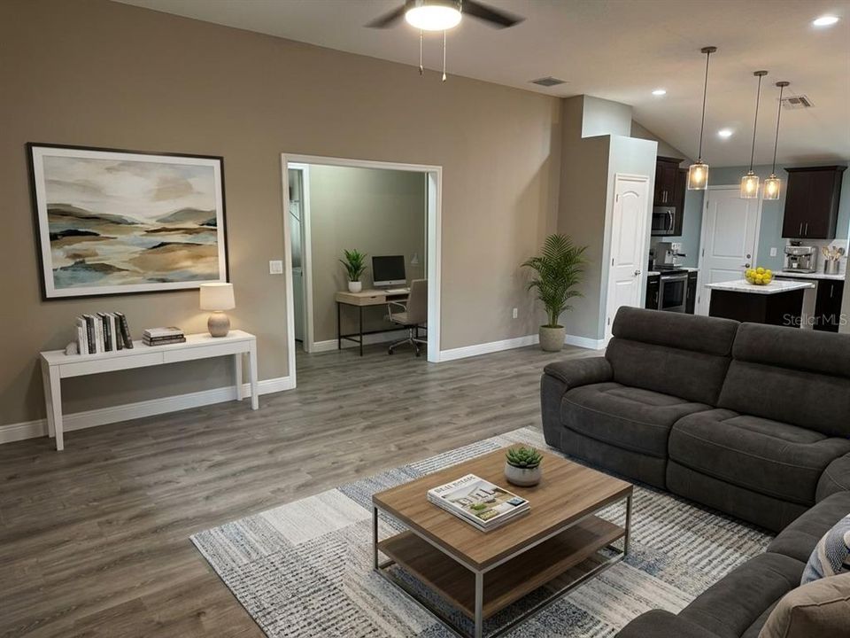 En Venta: $329,500 (4 camas, 2 baños, 1864 Pies cuadrados)