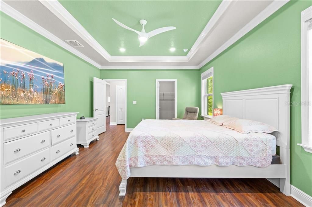 En Venta: $379,000 (4 camas, 3 baños, 2286 Pies cuadrados)