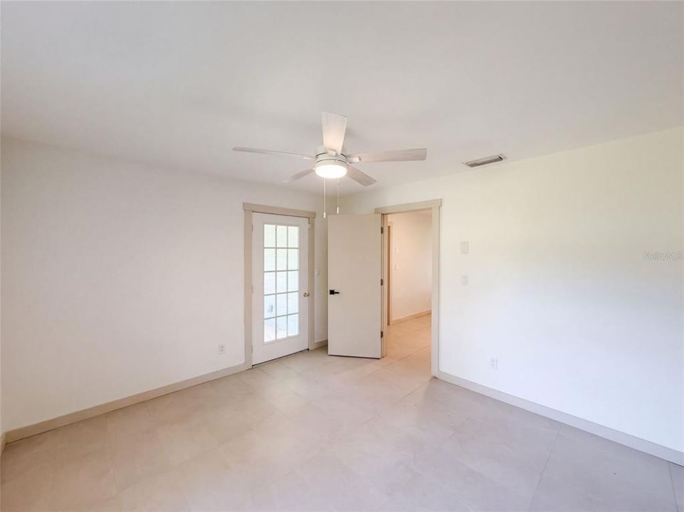For Sale: $236,000 (3 beds, 2 baths, 1080 Square Feet)