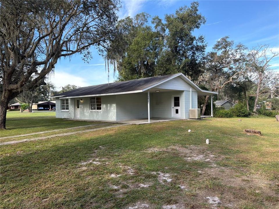 For Sale: $236,000 (3 beds, 2 baths, 1080 Square Feet)