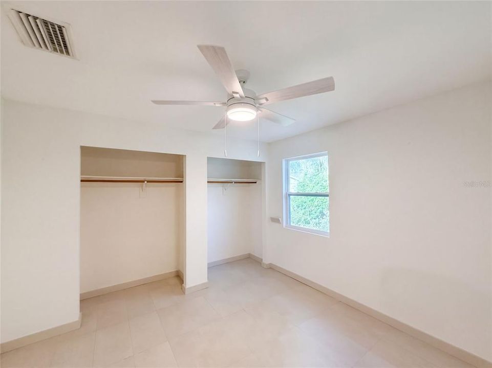 For Sale: $236,000 (3 beds, 2 baths, 1080 Square Feet)