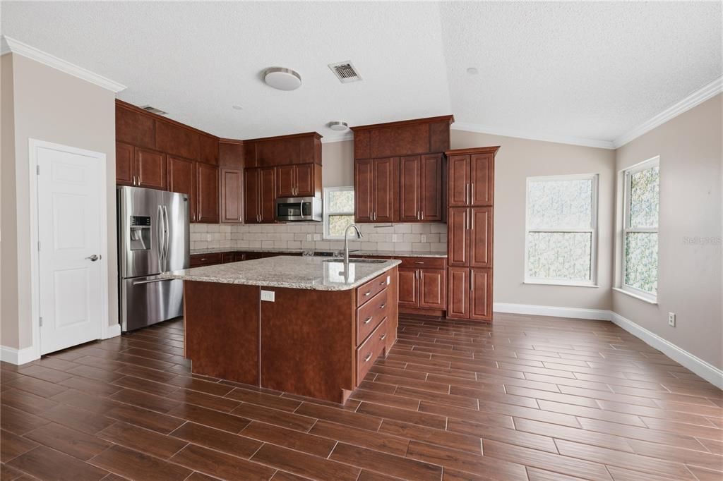 En Venta: $450,000 (3 camas, 2 baños, 1658 Pies cuadrados)