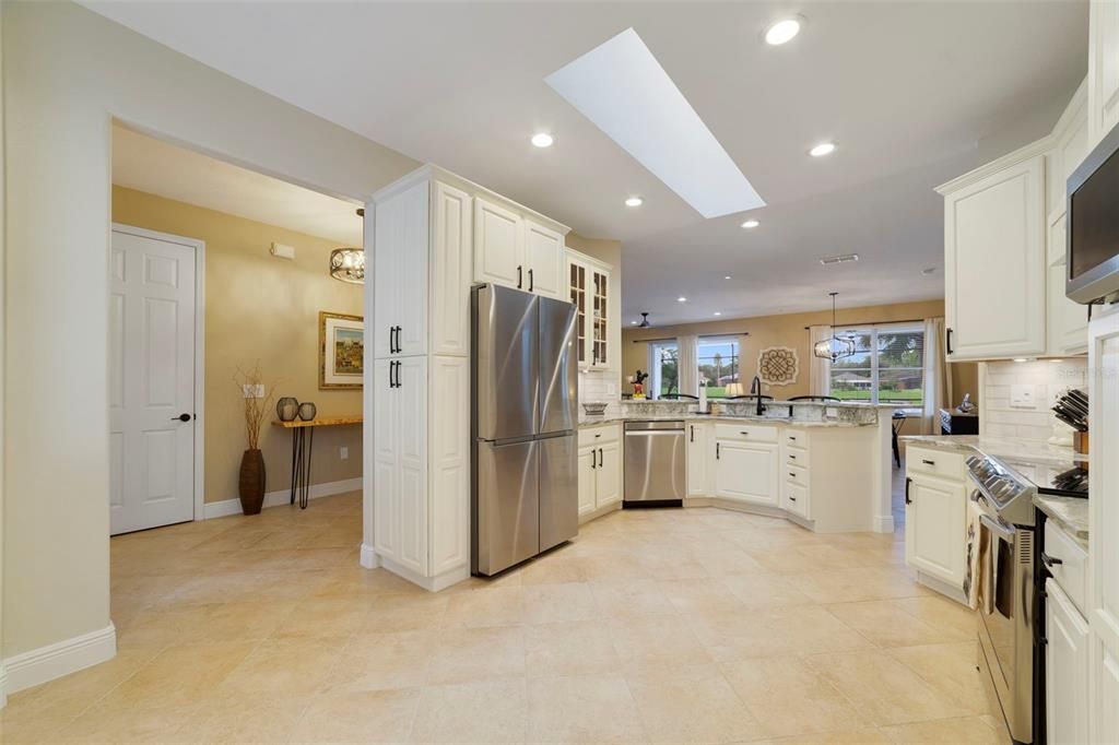 На продажу: $479,000 (3 спален, 2 ванн, 2167 Квадратных фут)