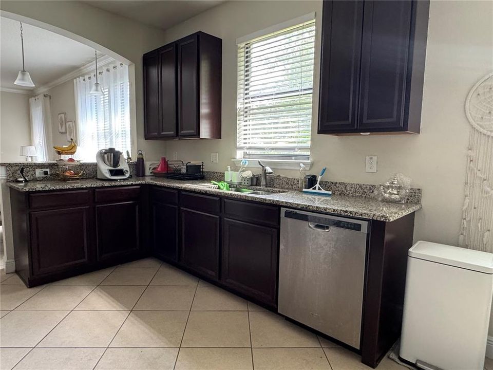 En Renta: $2,450 (3 camas, 2 baños, 1631 Pies cuadrados)