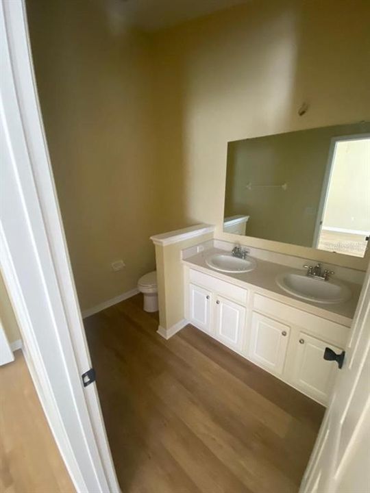 For Rent: $2,395 (2 beds, 2 baths, 1280 Square Feet)