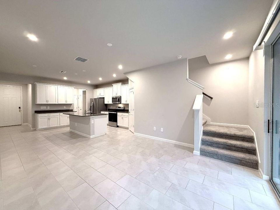 For Sale: $339,000 (3 beds, 2 baths, 1667 Square Feet)