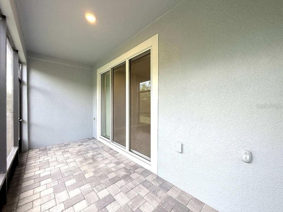 For Sale: $339,000 (3 beds, 2 baths, 1667 Square Feet)