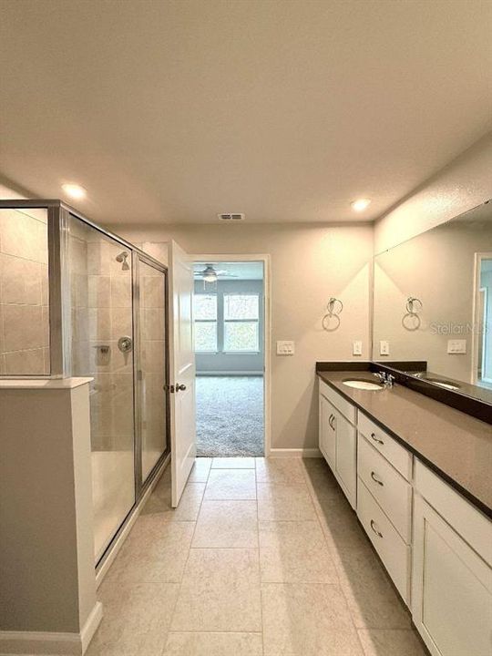 For Sale: $339,000 (3 beds, 2 baths, 1667 Square Feet)
