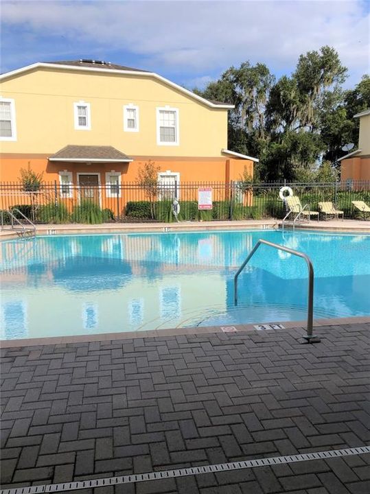 For Rent: $2,200 (4 beds, 3 baths, 1479 Square Feet)