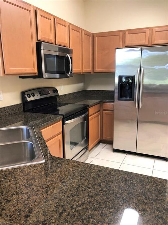 For Rent: $2,200 (4 beds, 3 baths, 1479 Square Feet)