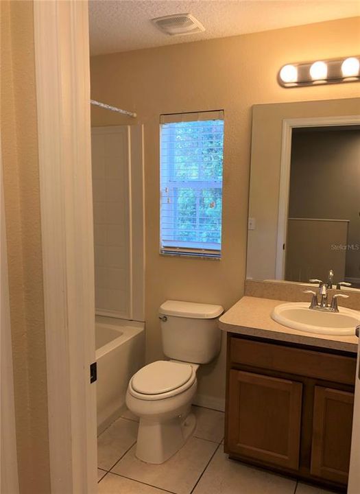 For Rent: $2,200 (4 beds, 3 baths, 1479 Square Feet)