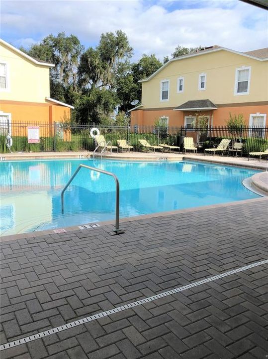 For Rent: $2,200 (4 beds, 3 baths, 1479 Square Feet)