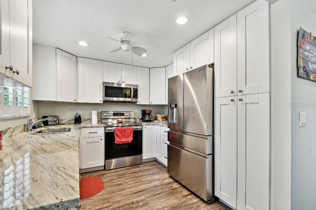 For Sale: $255,000 (2 beds, 0 baths, 1325 Square Feet)