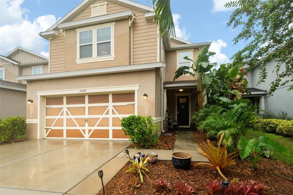 For Sale: $875,000 (5 beds, 3 baths, 2731 Square Feet)