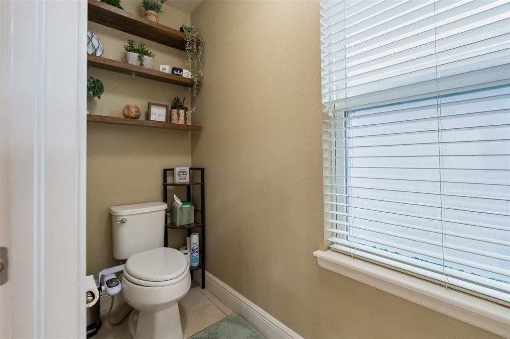 For Sale: $875,000 (5 beds, 3 baths, 2731 Square Feet)