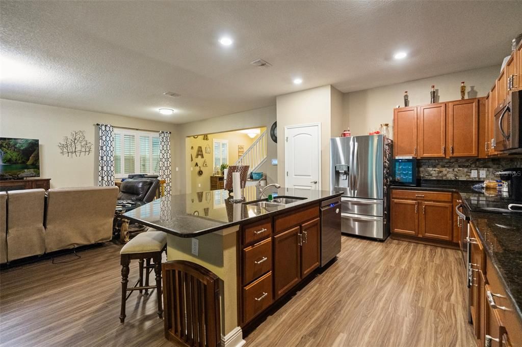 For Sale: $875,000 (5 beds, 3 baths, 2731 Square Feet)