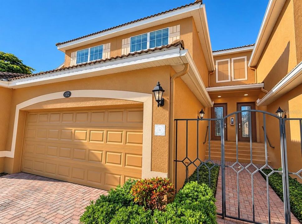 На продажу: $449,000 (3 спален, 2 ванн, 2108 Квадратных фут)