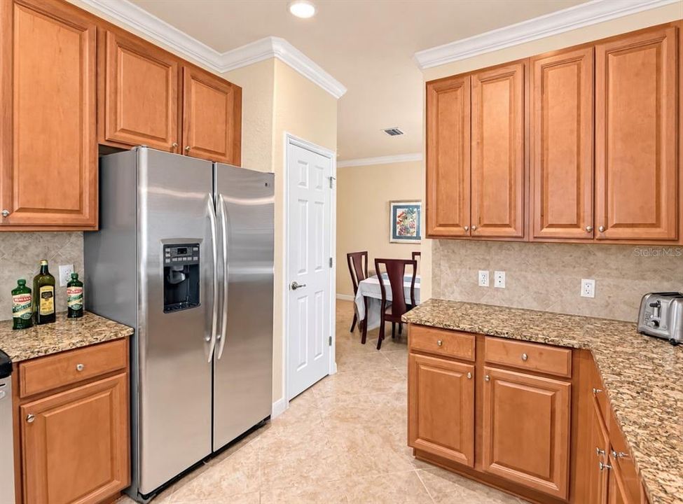 На продажу: $449,000 (3 спален, 2 ванн, 2108 Квадратных фут)