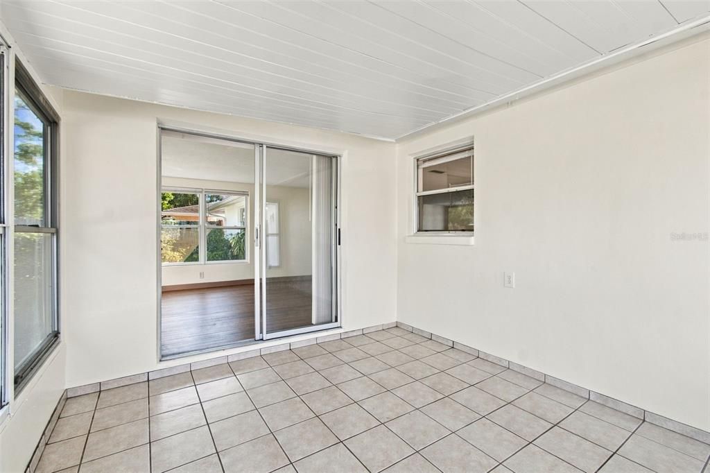 En Venta: $205,900 (2 camas, 2 baños, 1140 Pies cuadrados)