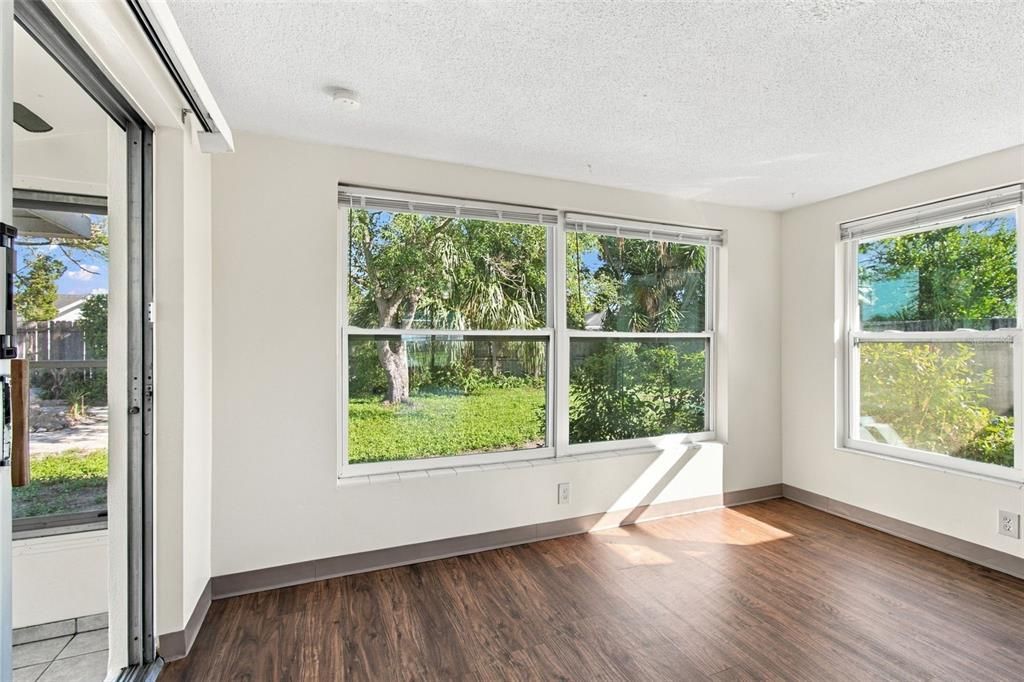 En Venta: $205,900 (2 camas, 2 baños, 1140 Pies cuadrados)