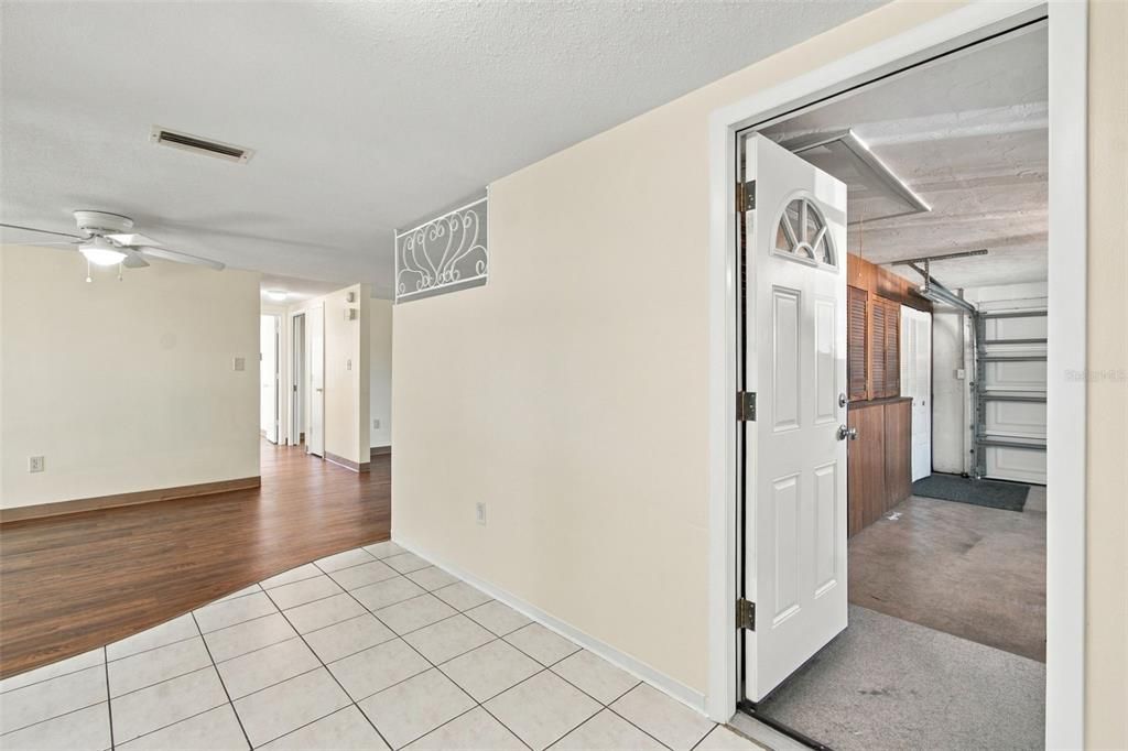 En Venta: $205,900 (2 camas, 2 baños, 1140 Pies cuadrados)