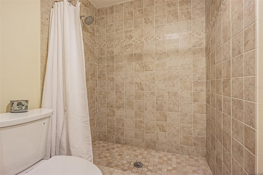 For Sale: $674,900 (4 beds, 3 baths, 1887 Square Feet)