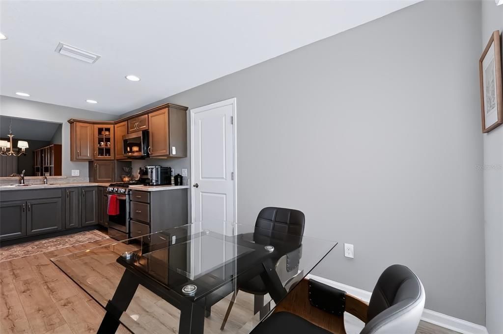 For Sale: $424,500 (3 beds, 2 baths, 1569 Square Feet)