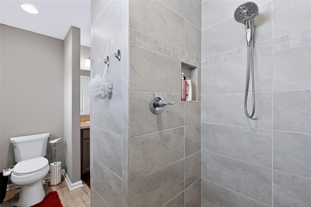 For Sale: $424,500 (3 beds, 2 baths, 1569 Square Feet)