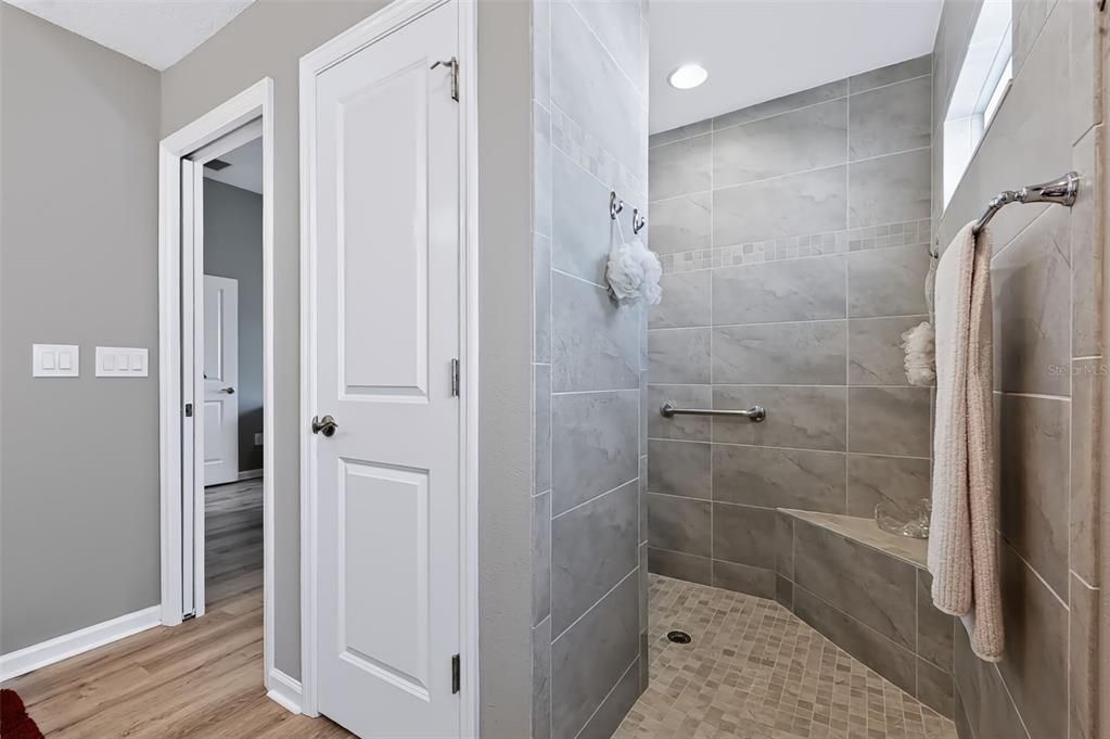 For Sale: $424,500 (3 beds, 2 baths, 1569 Square Feet)